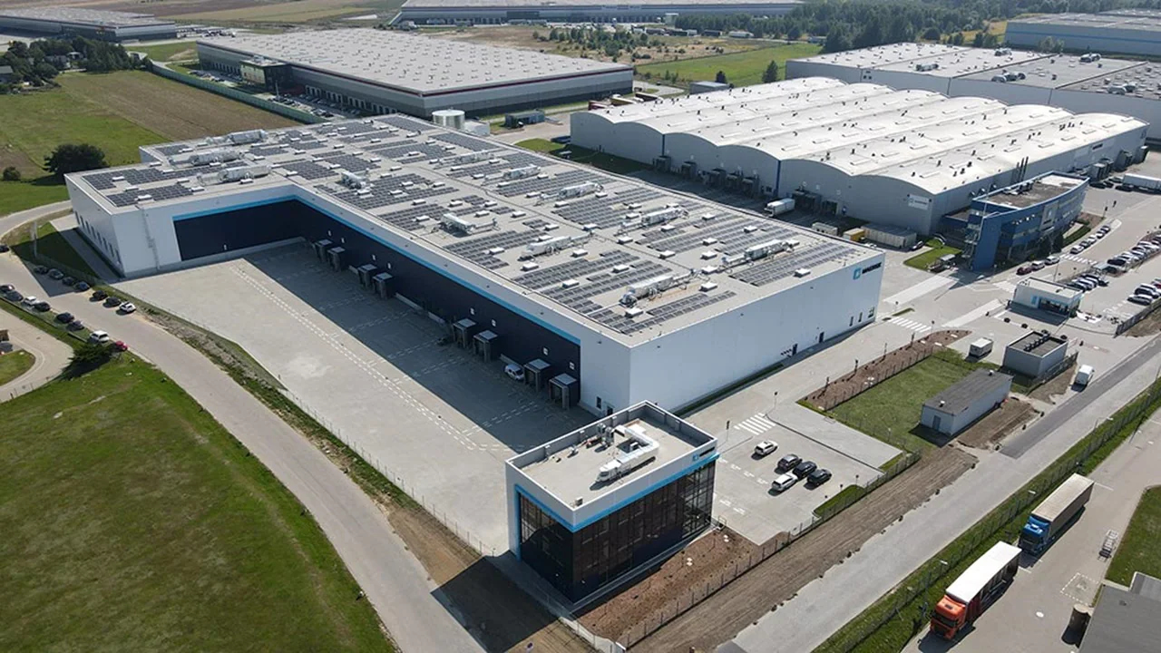 冷庫(kù)設(shè)計(jì)、冷庫(kù)安裝過(guò)程中的注意事項(xiàng) 冷庫(kù)設(shè)計(jì)、冷庫(kù)安裝過(guò)程中的注意事項(xiàng)